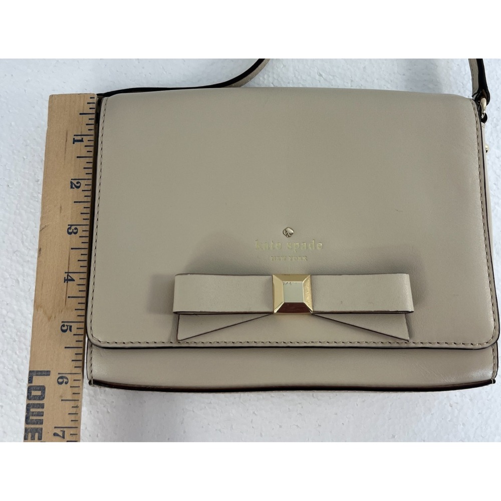 Kate Spade New‎ York Hollie Street Ruby Crossbody Bag Purse Beige Bow Minimalist - Picture 13 of 16